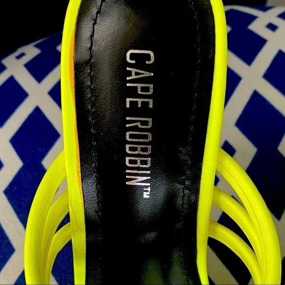 Neon yellow Cape Robbin strappy bright heeled mules - Picture 6 of 9